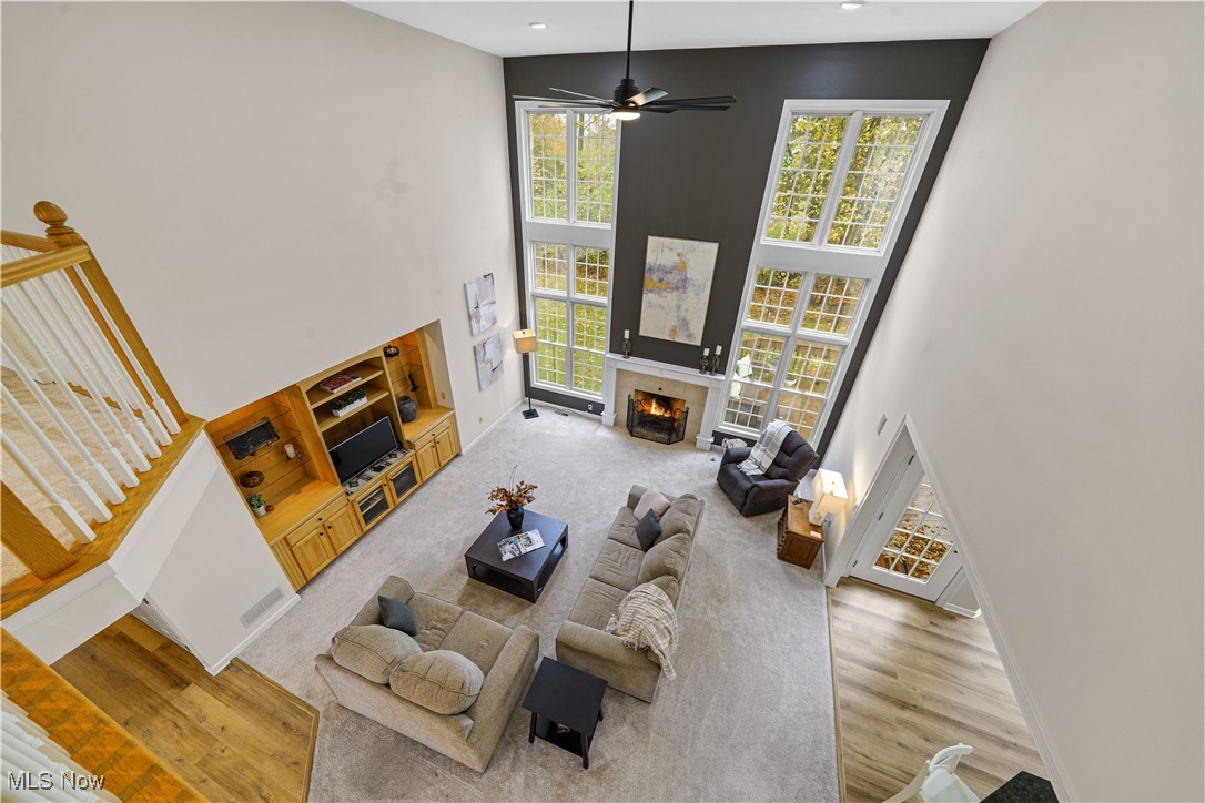 915 Cimarron Oval Aurora OH 44202