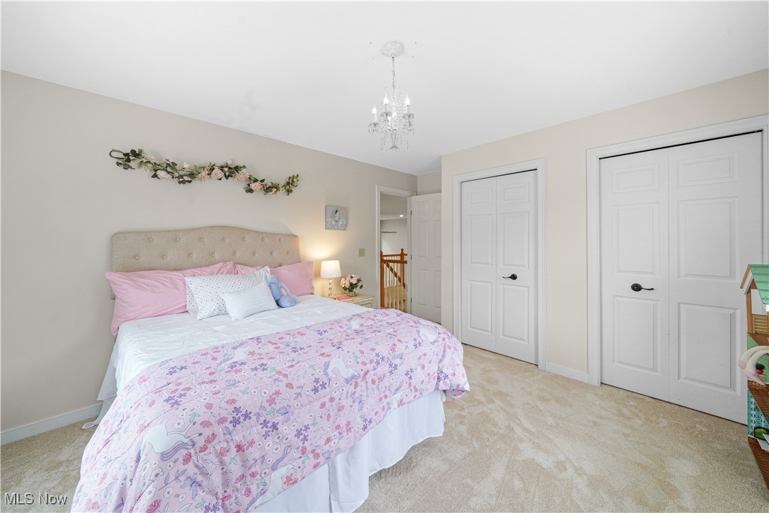 915 Cimarron Oval Aurora OH 44202