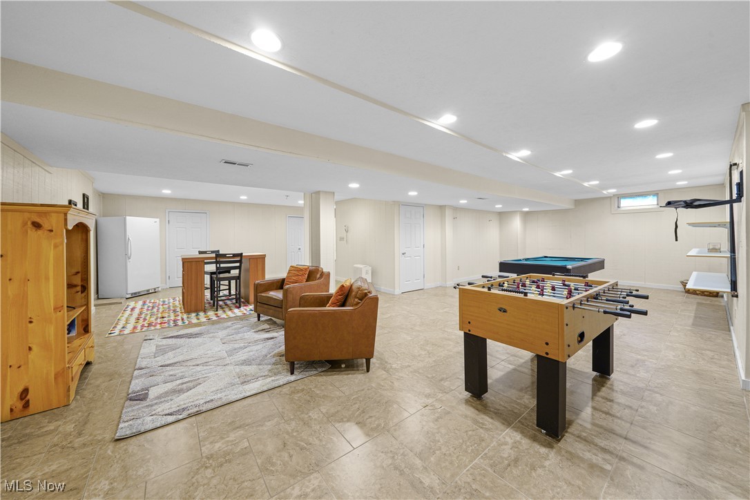 915 Cimarron Oval Aurora OH 44202