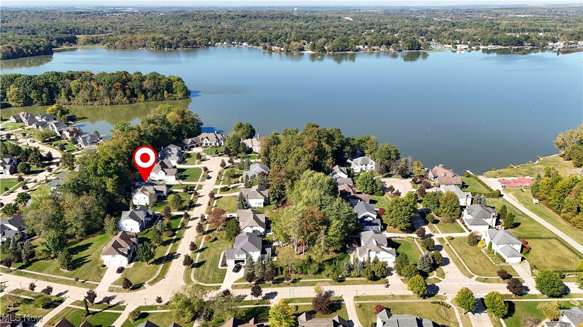 915 Cimarron Oval Aurora OH 44202