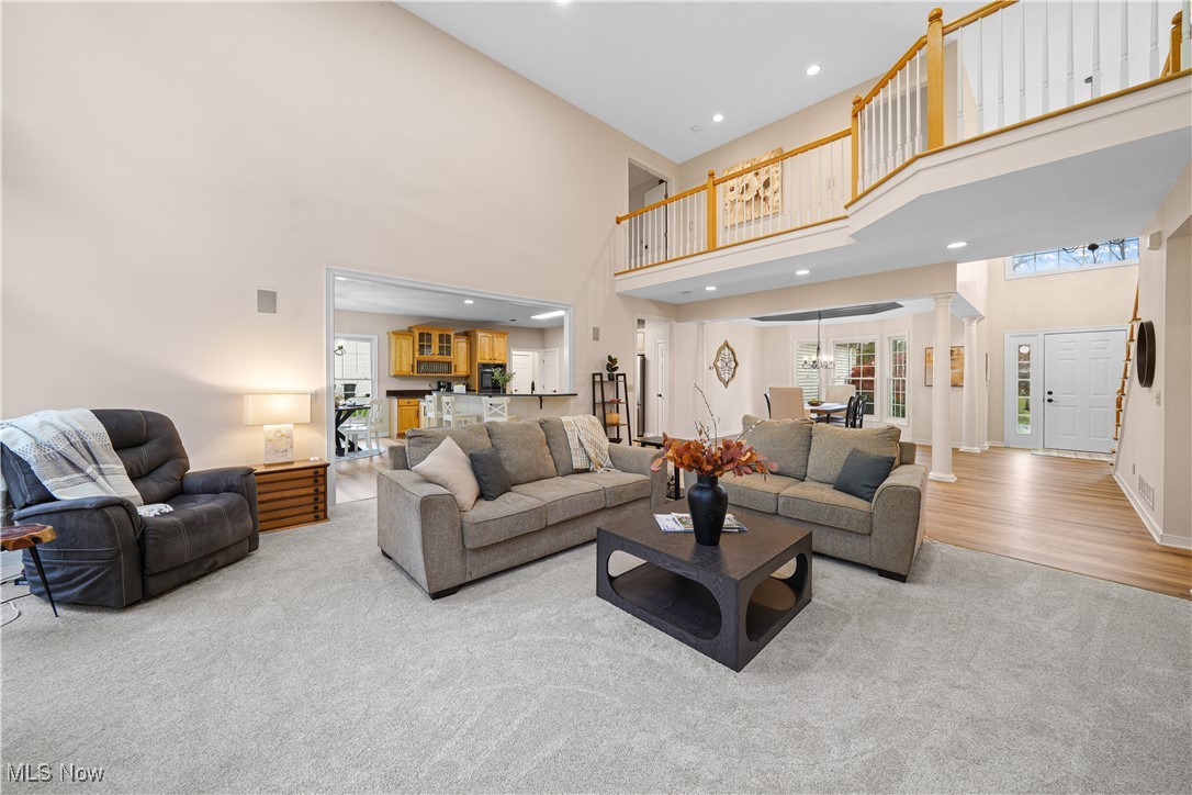 915 Cimarron Oval Aurora OH 44202