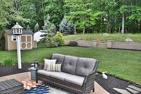 5670 W Longridge Drive Seven Hills OH 44131
