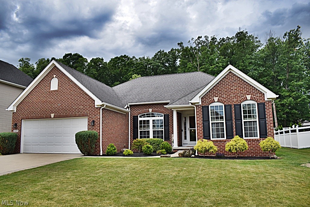 5670 W Longridge Drive Seven Hills OH 44131