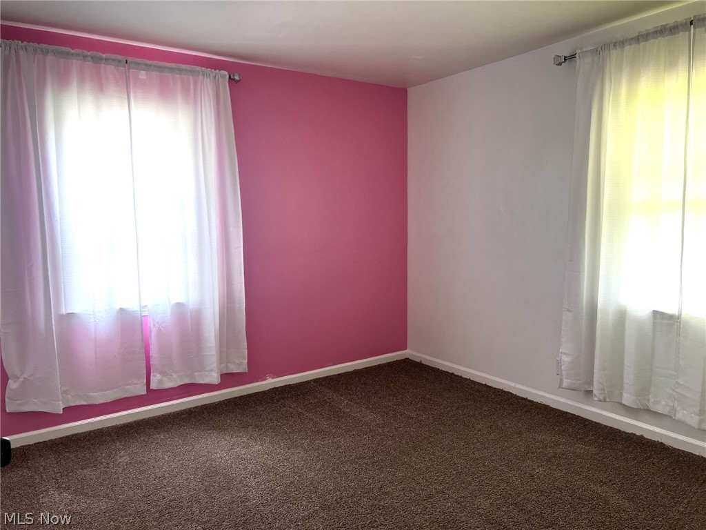 1798 Maplewood Warren OH 44483