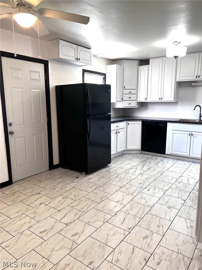1798 Maplewood Warren OH 44483