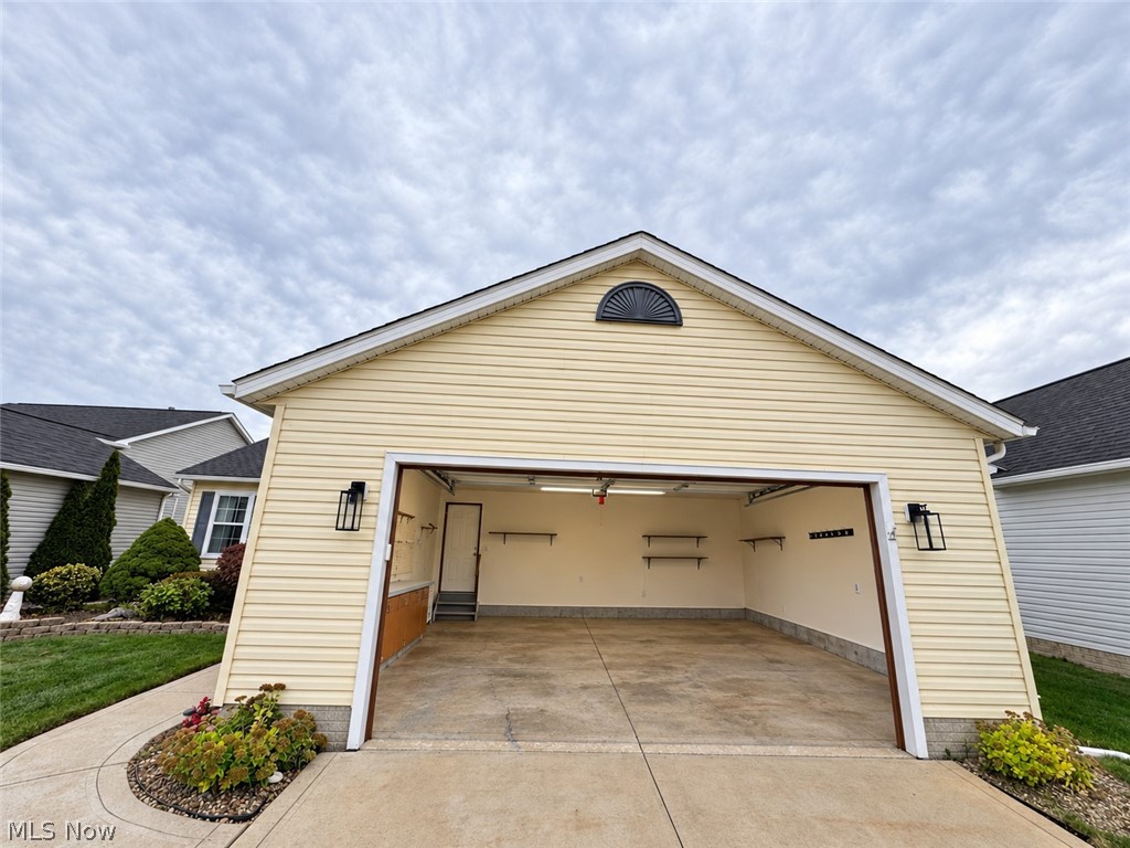 5865 W Breezeway Drive North Ridgeville OH 44039