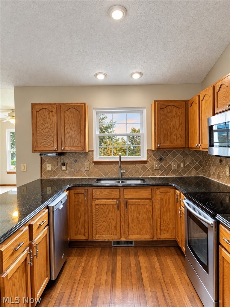 5865 W Breezeway Drive North Ridgeville OH 44039