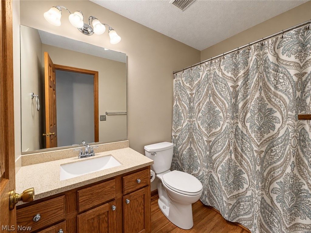 5865 W Breezeway Drive North Ridgeville OH 44039