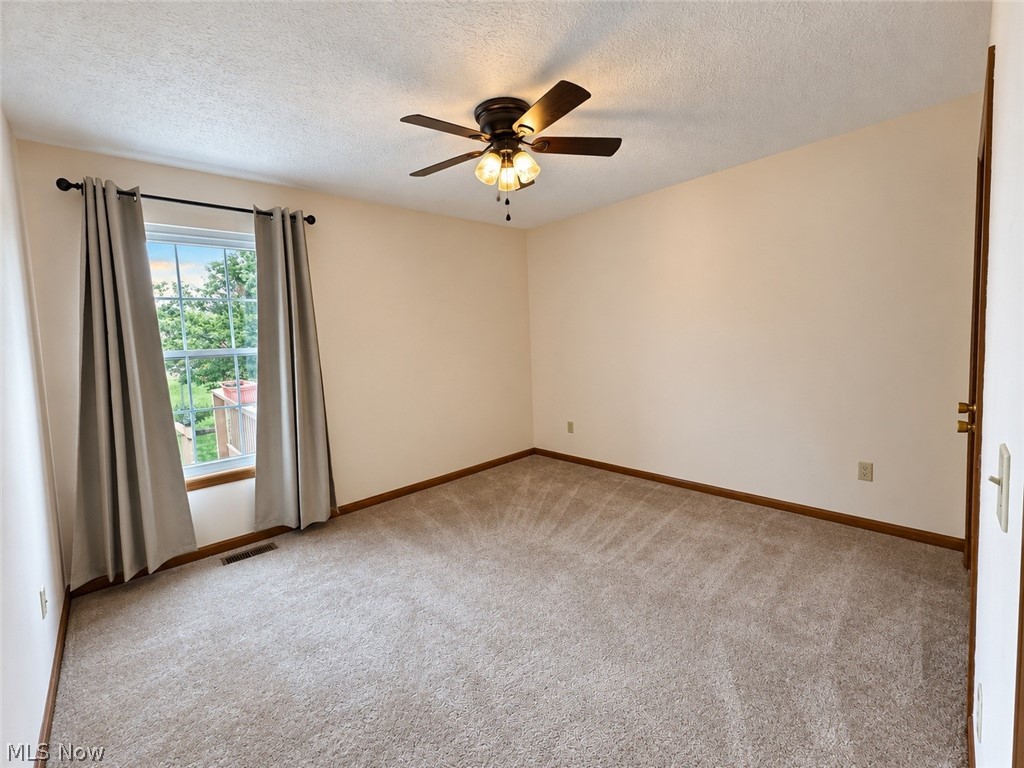 5865 W Breezeway Drive North Ridgeville OH 44039