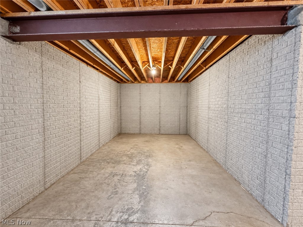 5865 W Breezeway Drive North Ridgeville OH 44039