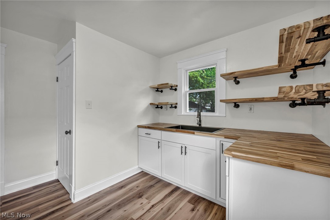 13605 Argus Avenue Cleveland OH 44110