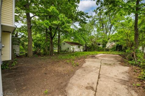 13605 Argus Avenue Cleveland OH 44110