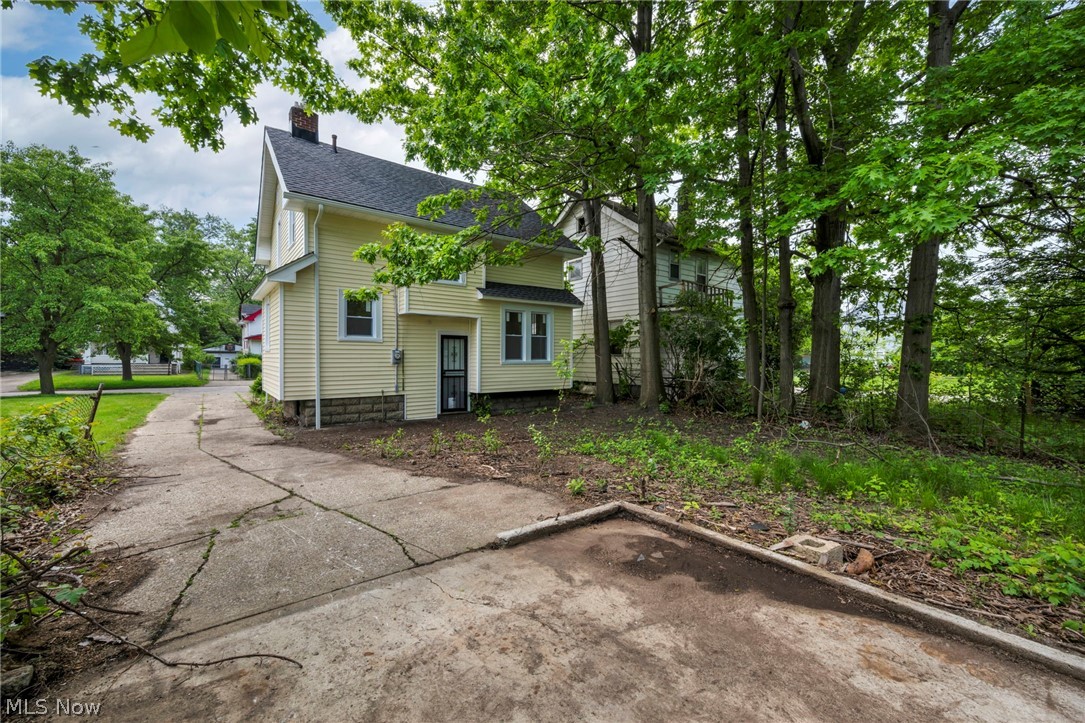13605 Argus Avenue Cleveland OH 44110