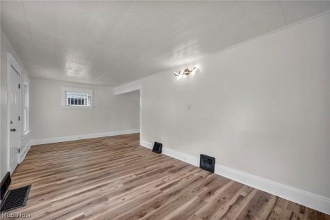 13605 Argus Avenue Cleveland OH 44110