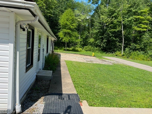 17911 Davis Road Lake Milton OH 44429