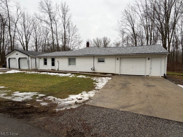 17911 Davis Road Lake Milton OH 44429