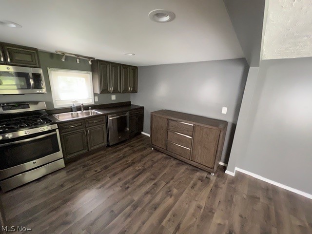 17911 Davis Road Lake Milton OH 44429