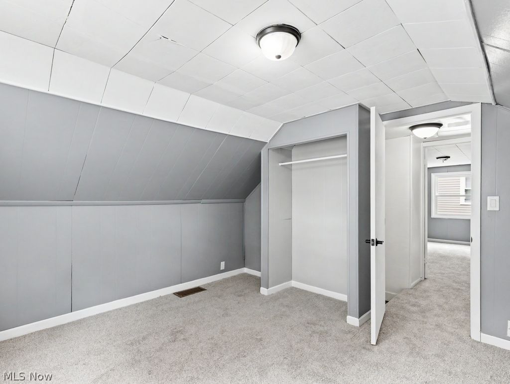 2069 Bailey Road Cuyahoga Falls OH 44221
