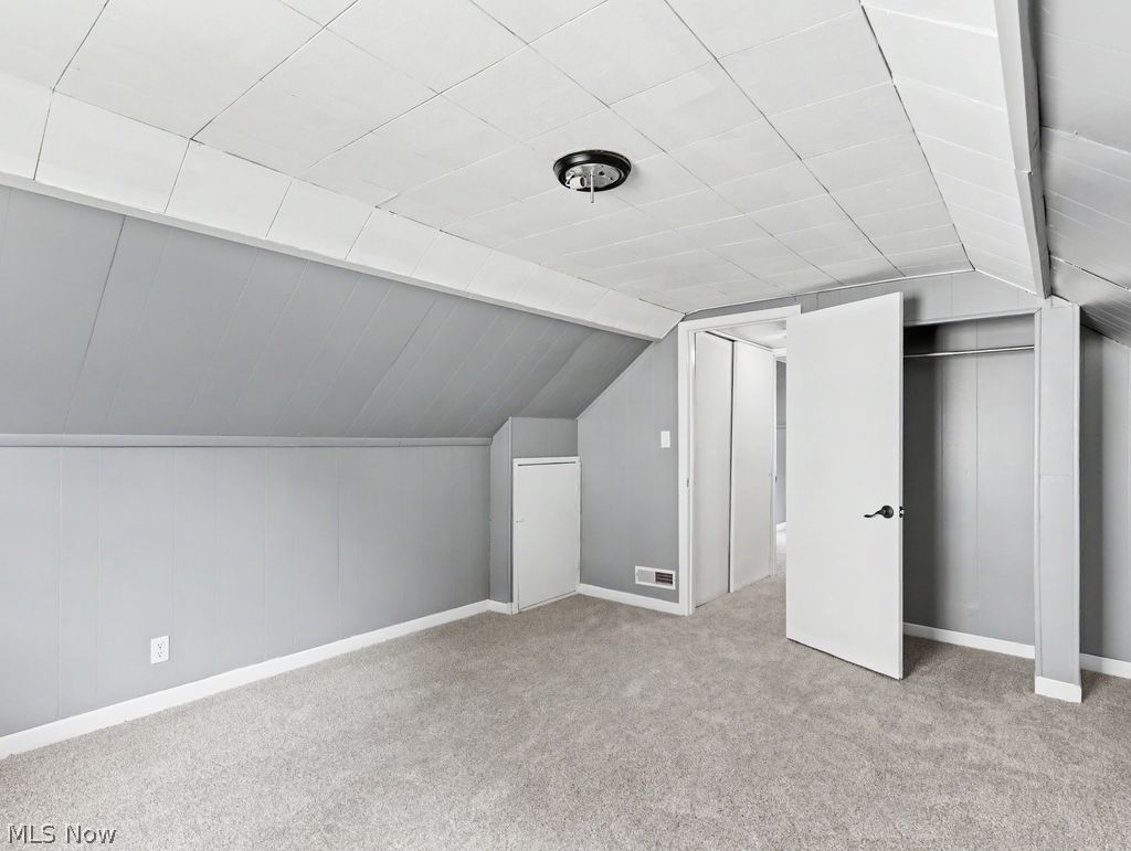 2069 Bailey Road Cuyahoga Falls OH 44221