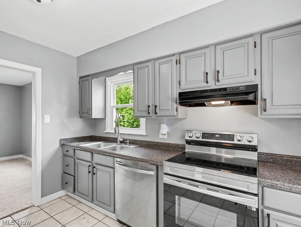 2069 Bailey Road Cuyahoga Falls OH 44221