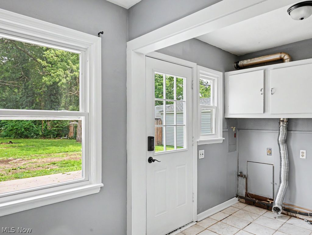 2069 Bailey Road Cuyahoga Falls OH 44221