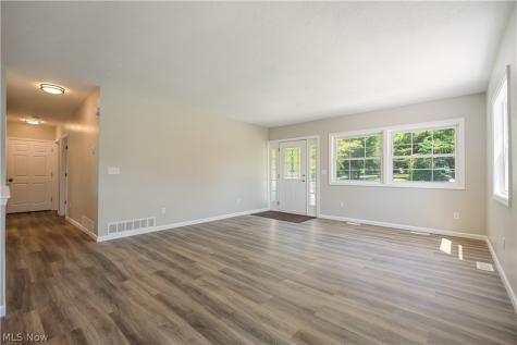 3184 Conlin Drive Akron OH 44319