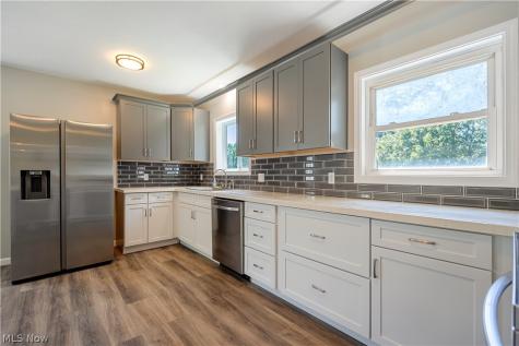 3184 Conlin Drive Akron OH 44319