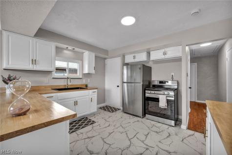 5259 E 135th Street Garfield Heights OH 44125