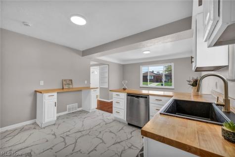 5259 E 135th Street Garfield Heights OH 44125