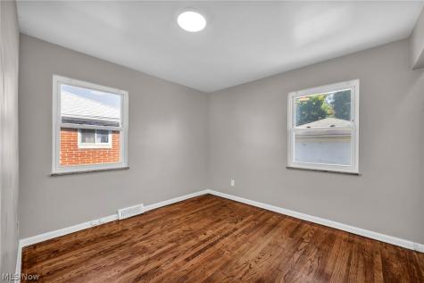 5259 E 135th Street Garfield Heights OH 44125