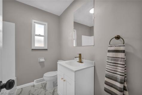 5259 E 135th Street Garfield Heights OH 44125