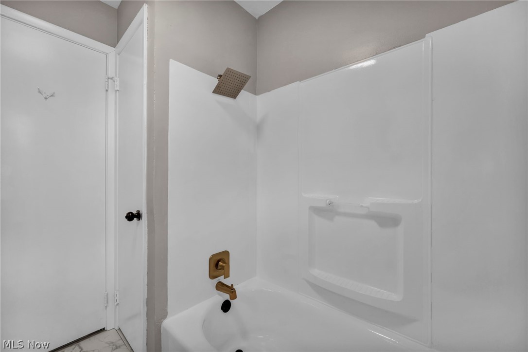 5259 E 135th Street Garfield Heights OH 44125