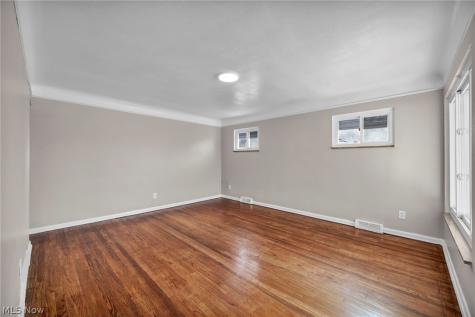 5259 E 135th Street Garfield Heights OH 44125