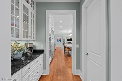 7582 Worlington Drive Solon OH 44139