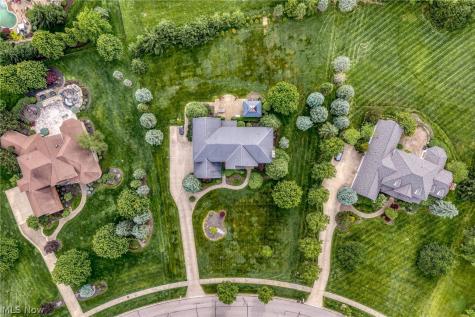 7582 Worlington Drive Solon OH 44139