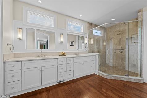7582 Worlington Drive Solon OH 44139