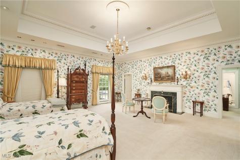 48 S Wheaton Road Akron OH 44313