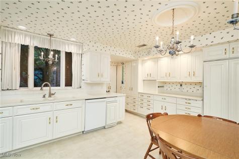 48 S Wheaton Road Akron OH 44313