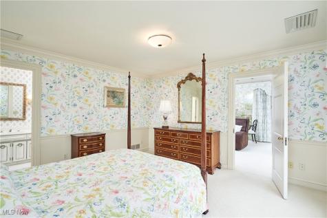 48 S Wheaton Road Akron OH 44313