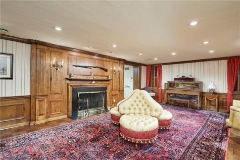 48 S Wheaton Road Akron OH 44313