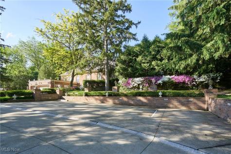 48 S Wheaton Road Akron OH 44313