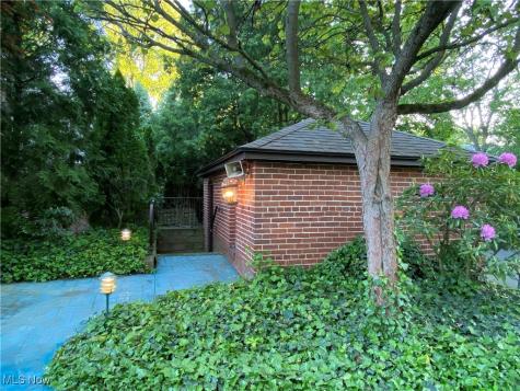 48 S Wheaton Road Akron OH 44313