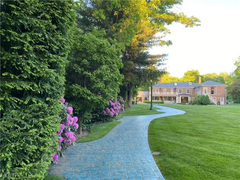 48 S Wheaton Road Akron OH 44313