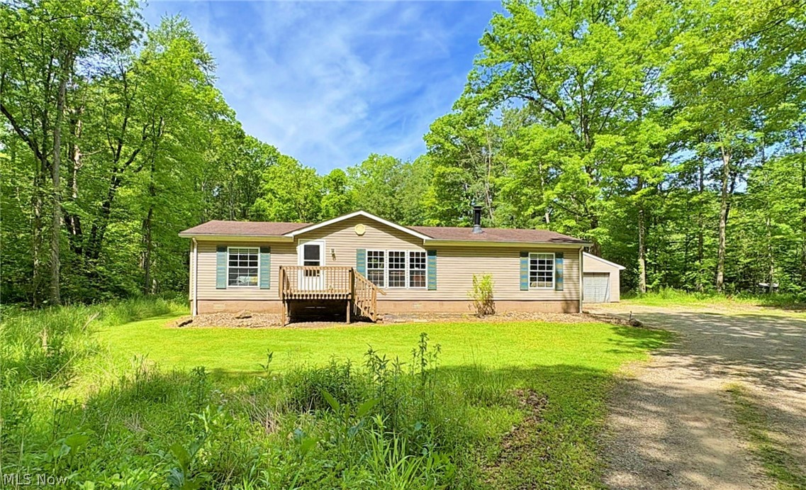 4233 County Line Road Diamond OH 44412