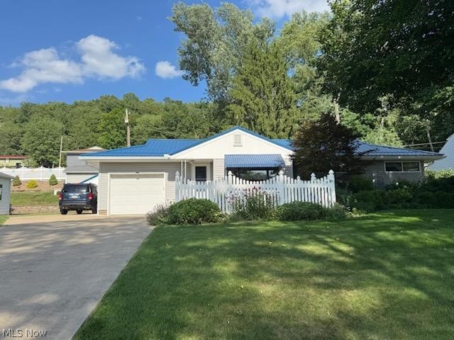 902 Highland Boulevard Coshocton OH 43812