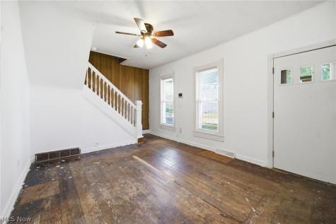 115 W 30th Street Lorain OH 44055
