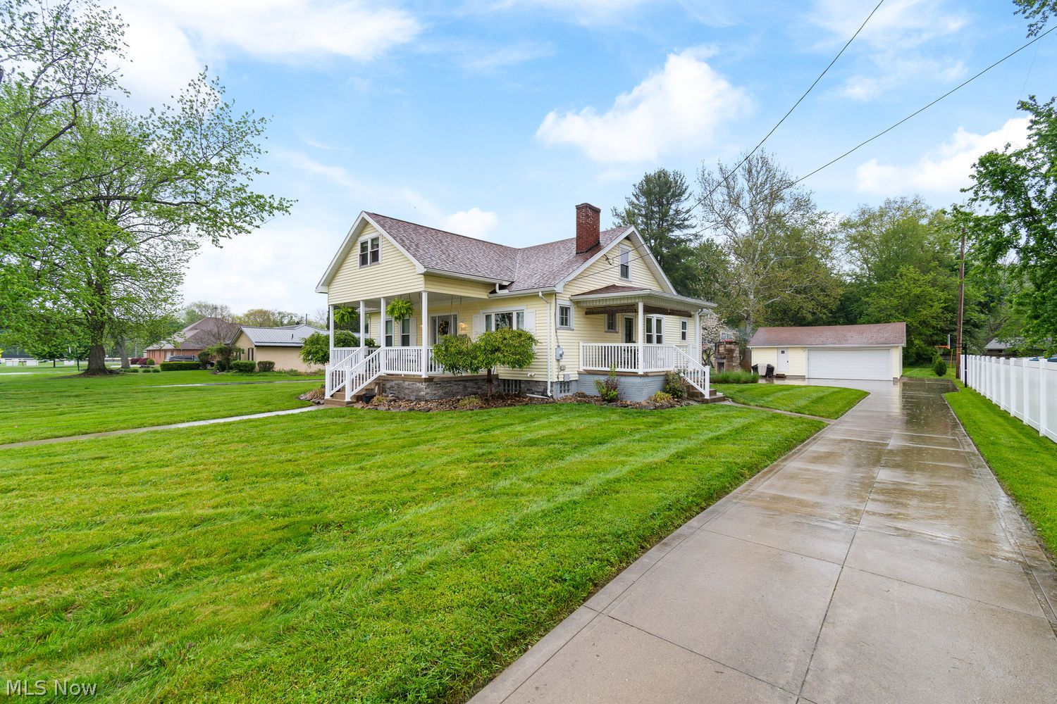 501 E 12th Street Uhrichsville OH 44683