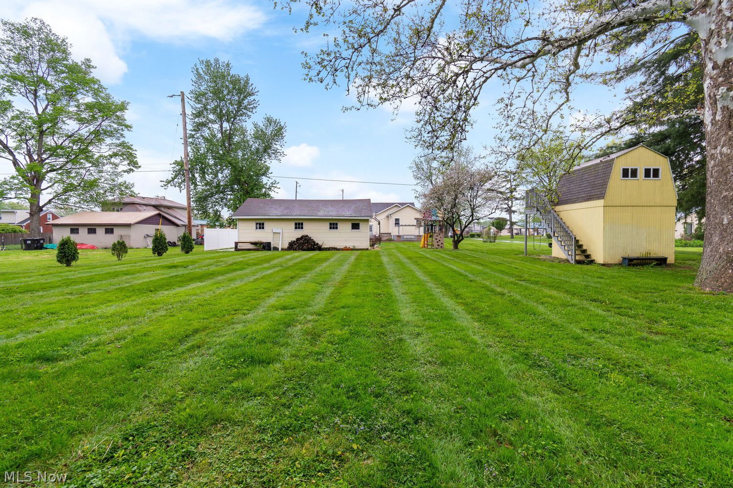501 E 12th Street Uhrichsville OH 44683