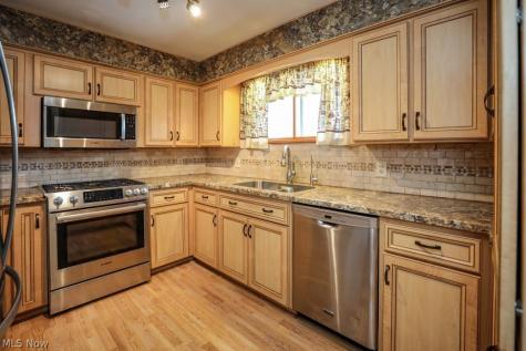 6361 Marchinn Drive Ravenna OH 44266