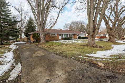 6361 Marchinn Drive Ravenna OH 44266